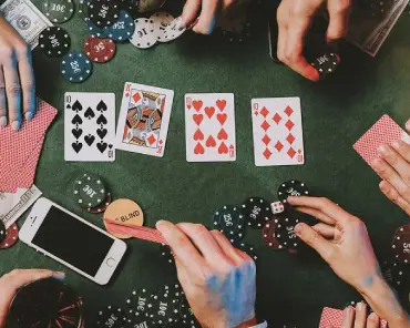 op_headway-5QgIuuBxKwM-unsplash-370x296 (3)